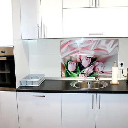 Apartment Apartman Apolon
