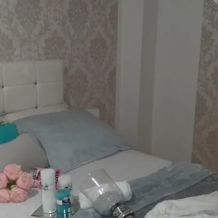 Apartman Apolon Apartment *